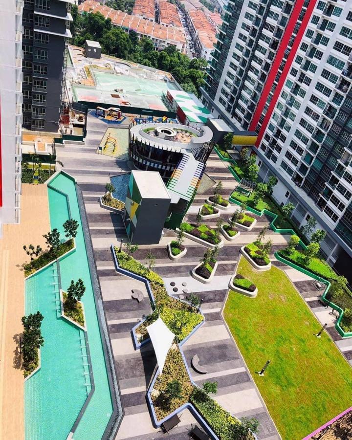 Rantissi Homestay The Zizz Damansara North Petaling Jaya Exterior foto
